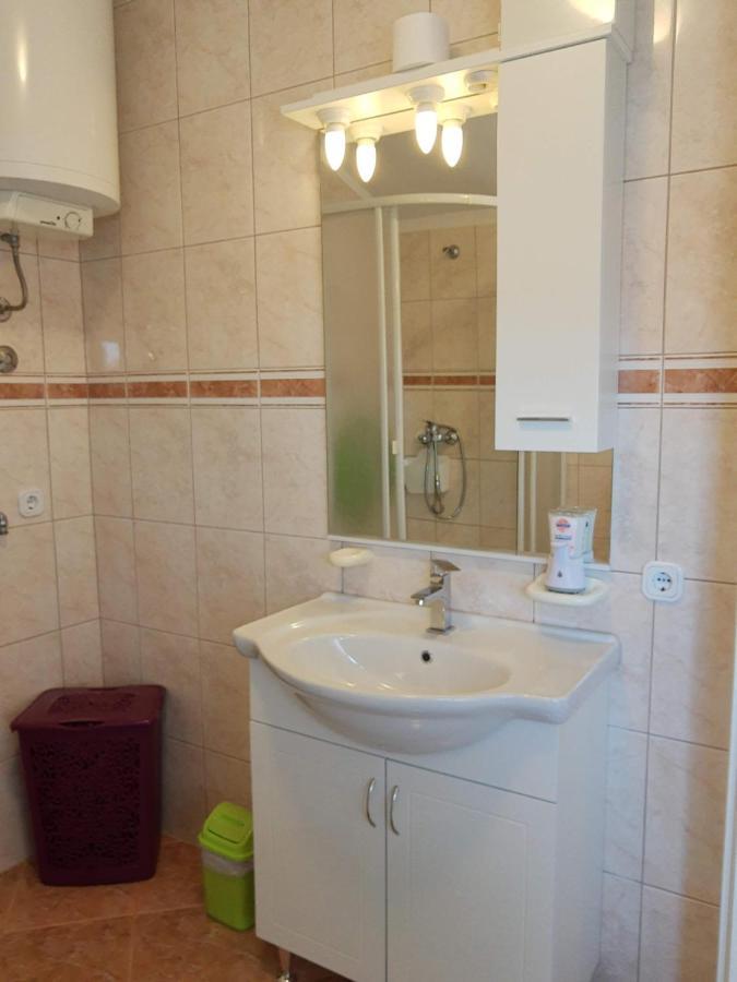 Apartments Villa Elda Peroj Dış mekan fotoğraf